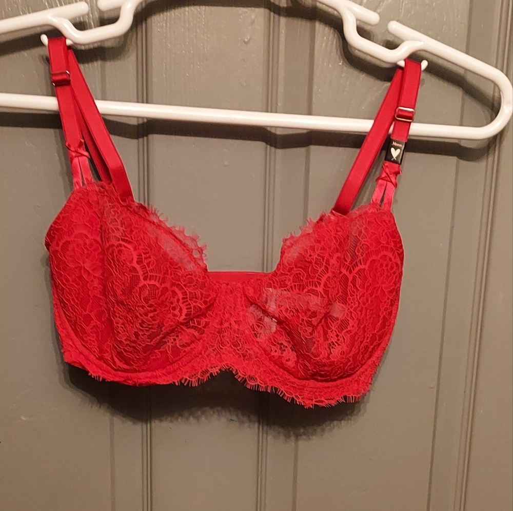 Victoria's secret 34DDD bra